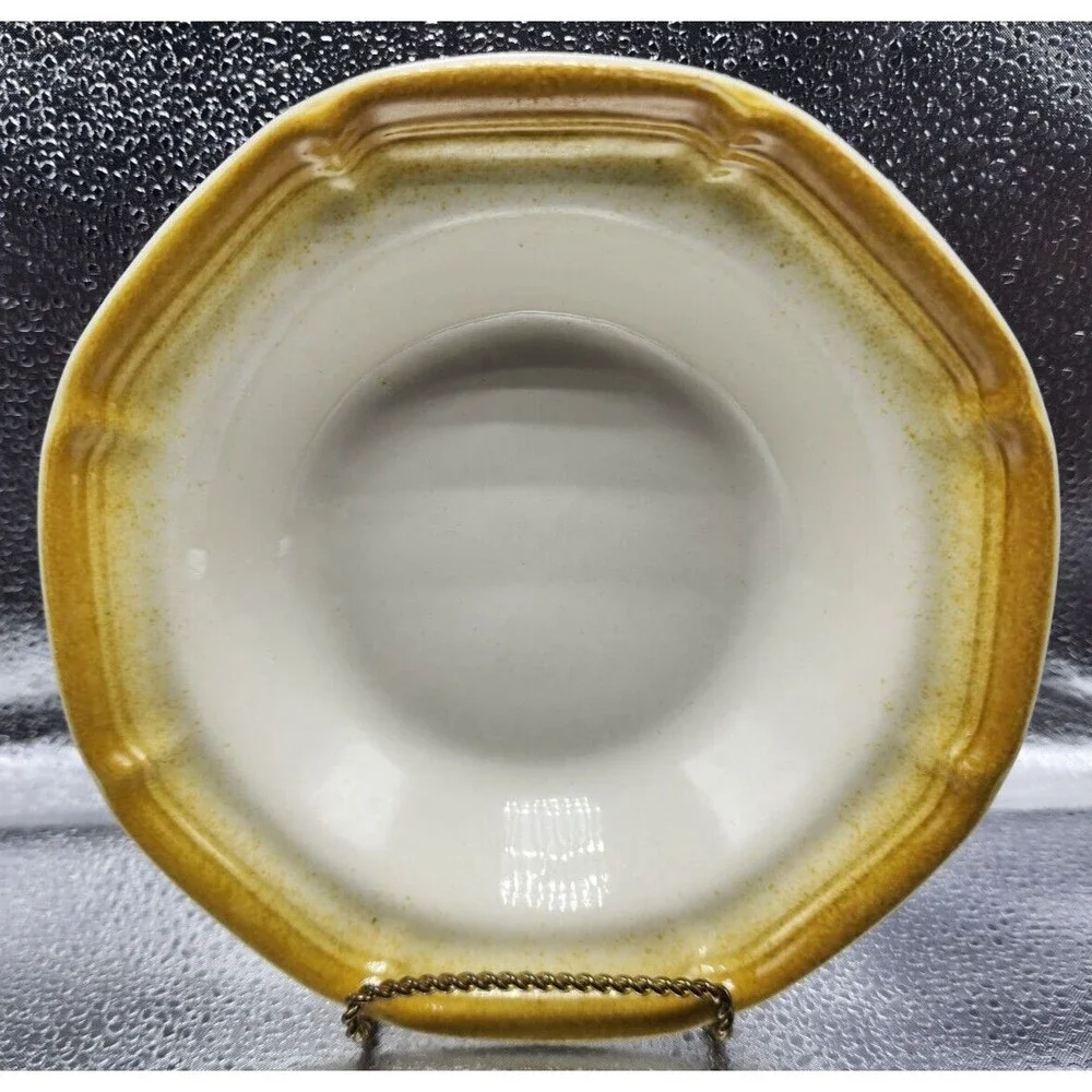 MADE IN THE USA Soup/Cereal/Salad Bowls Scalloped Yellow Rim (3 bowls & 1 plate)